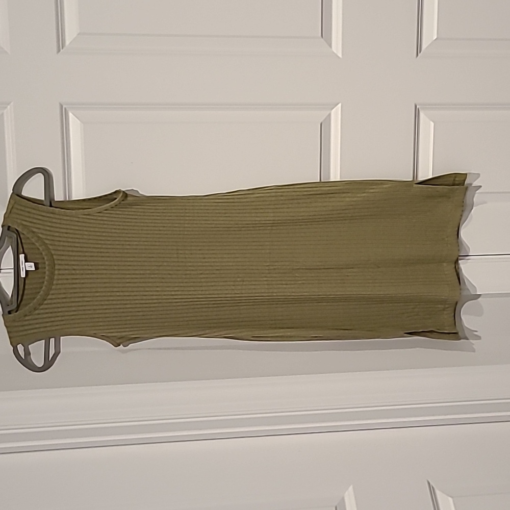Nine West form fitting Knit dress